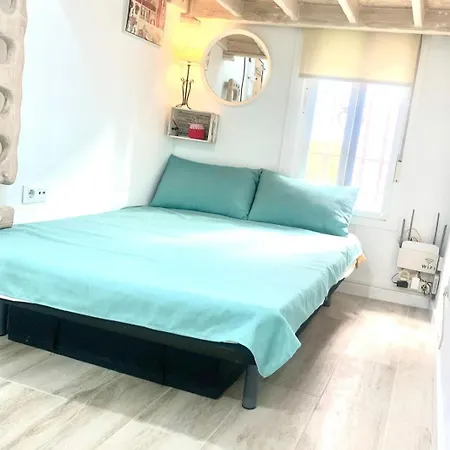 Acogedor Estudio Con Altillo En El Centro De Conil, A 5Min De La Playa