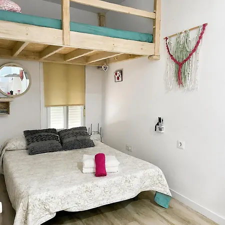 Acogedor Estudio Con Altillo En El Centro De Conil, A 5min De La Playa Apartamento